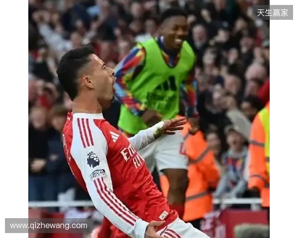 镜报:曼联沦为喜剧俱乐部,至暗时刻可能超越了之前的利物浦