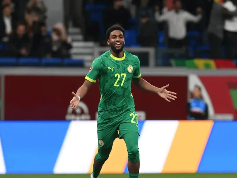 非洲杯决赛中断姆巴耶给朋友发照片，事后道歉：没想那么多